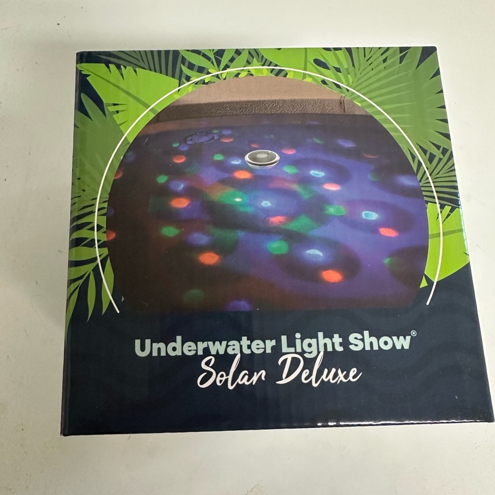 Brand New Underwater Light Show Solar Deluxe - Multicolor - Picture 3 of 7